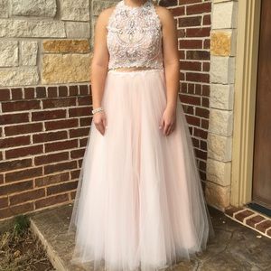 Beautiful Alyce Paris prom dress